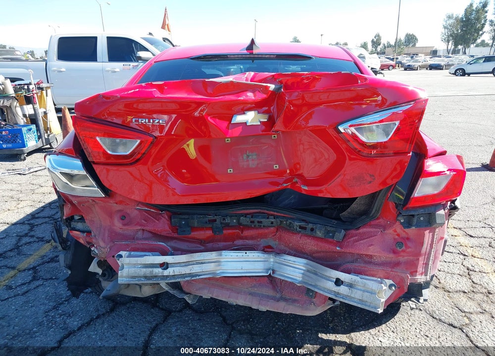 2018 CHEVROLET CRUZE LS AUTO VIN: 1G1BC5SM8J7231808