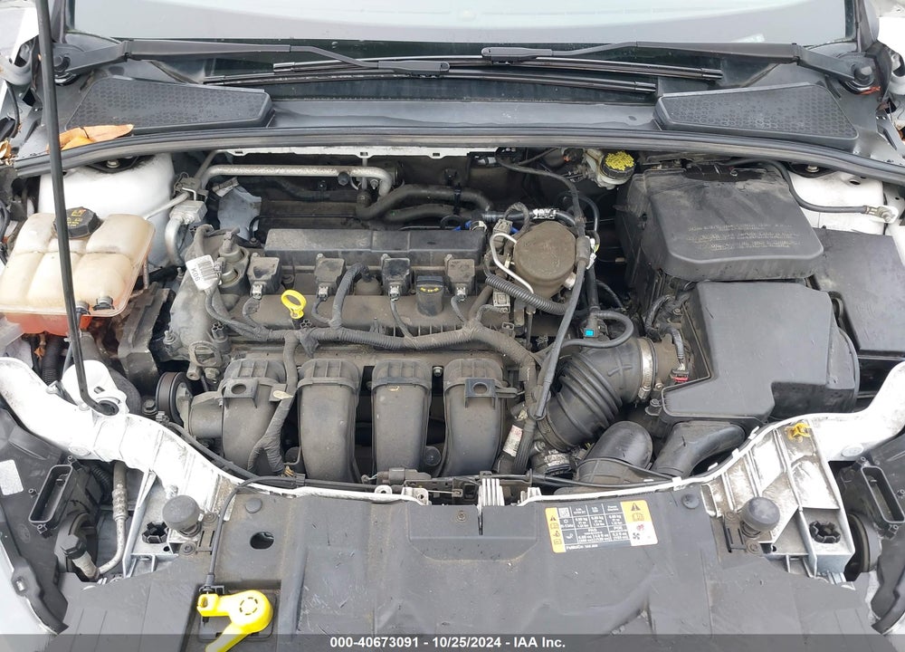2015 FORD FOCUS SE VIN: 1FADP3K20FL375218