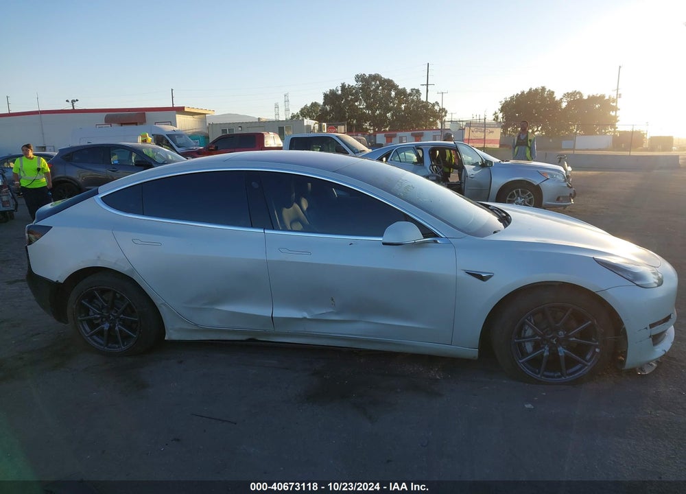 2018 TESLA MODEL 3 LONG RANGE/PERFORMANCE VIN: 5YJ3E1EB0JF144438