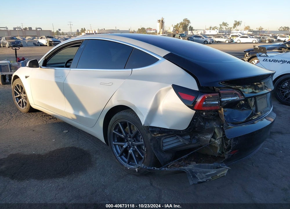 2018 TESLA MODEL 3 LONG RANGE/PERFORMANCE VIN: 5YJ3E1EB0JF144438