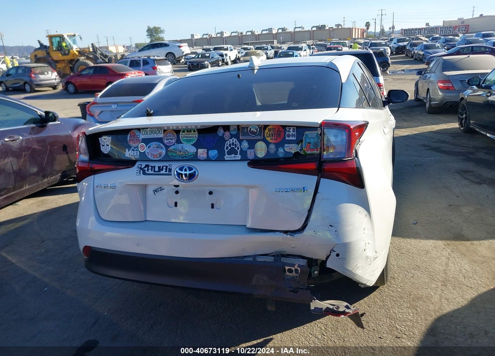 2020 TOYOTA PRIUS LE VIN: JTDKARFU5L3104703