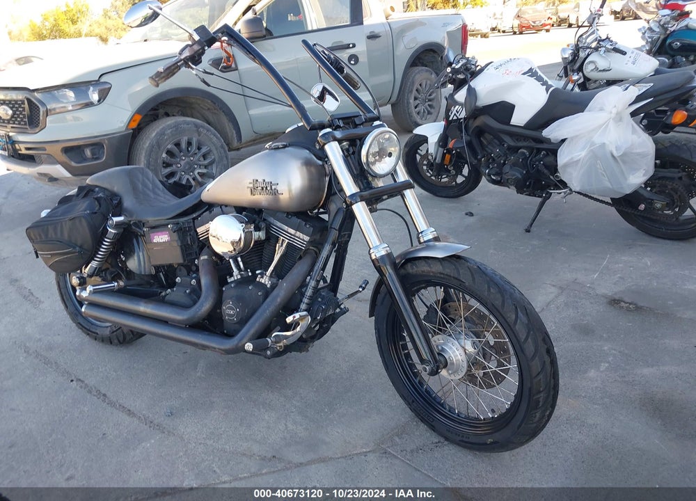 2013 HARLEY-DAVIDSON FXDBP DYNA STREET BOB VIN: 1HD1VAM10DC303443