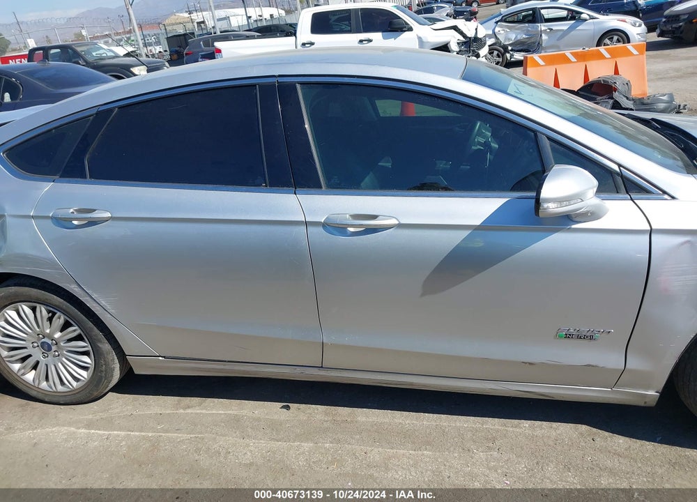 2016 FORD FUSION ENERGI SE LUXURY VIN: 3FA6P0PUXGR384609