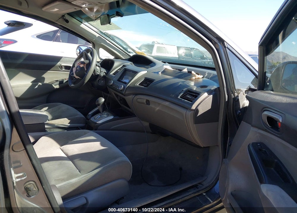 2010 HONDA CIVIC LX VIN: 19XFA1F56AE043766