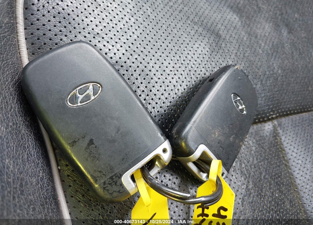 2014 HYUNDAI VELOSTER TURBO W/BLACK VIN: KMHTC6AEXEU211056