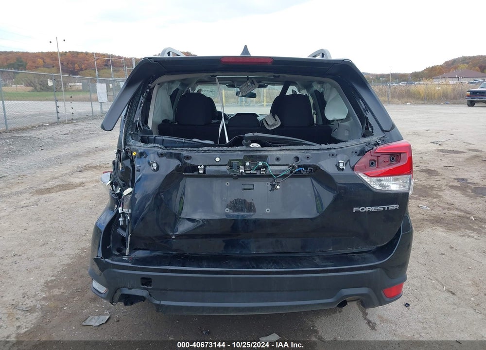 2023 SUBARU FORESTER PREMIUM VIN: JF2SKAEC5PH548486