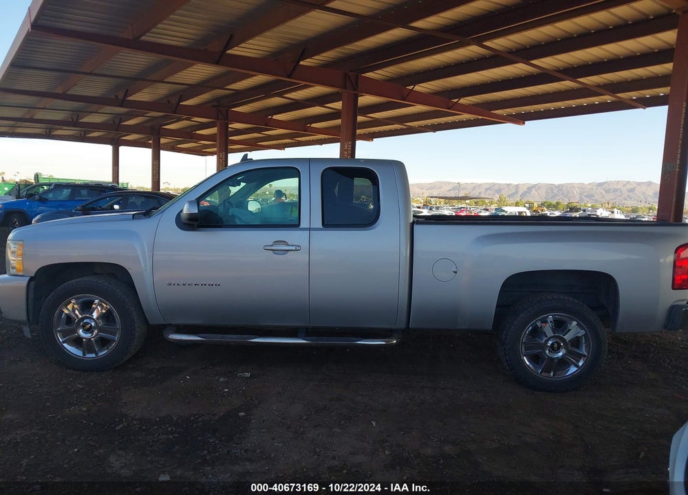 2013 CHEVROLET SILVERADO 1500 LTZ VIN: 1GCRCTE26DZ126892