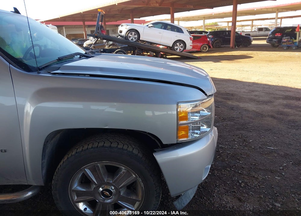 2013 CHEVROLET SILVERADO 1500 LTZ VIN: 1GCRCTE26DZ126892