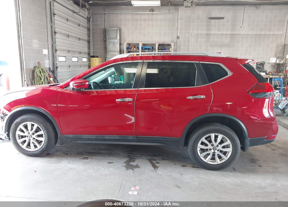2017 NISSAN ROGUE SV VIN: 5N1AT2MV4HC828619