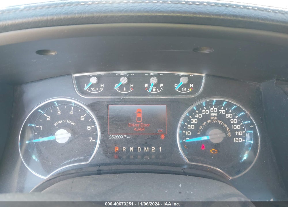 2014 FORD F-150 LARIAT VIN: 1FTFW1CF5EKF63040
