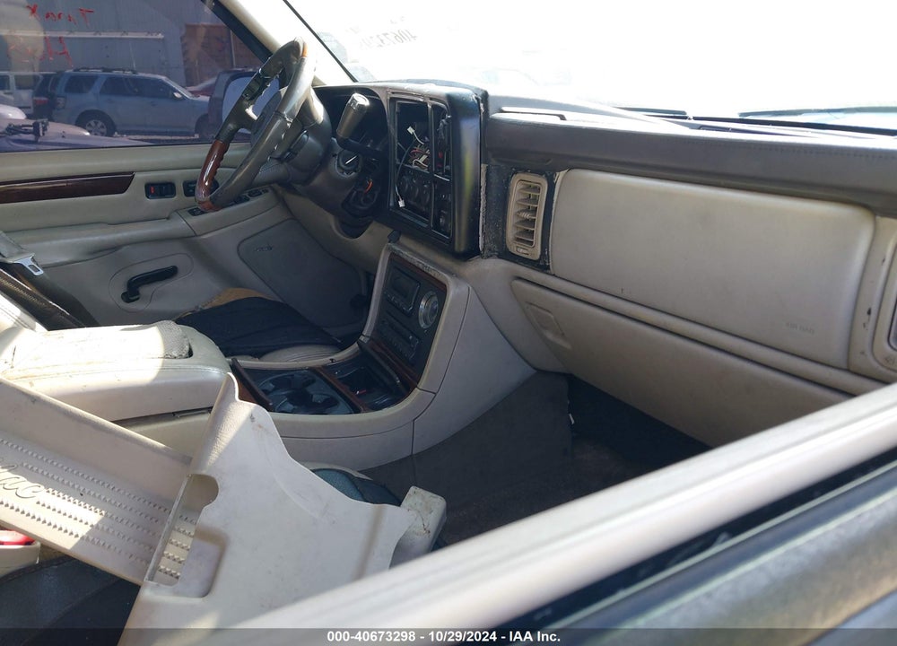 2002 CADILLAC ESCALADE EXT STANDARD VIN: 3GYEK63N72G256803
