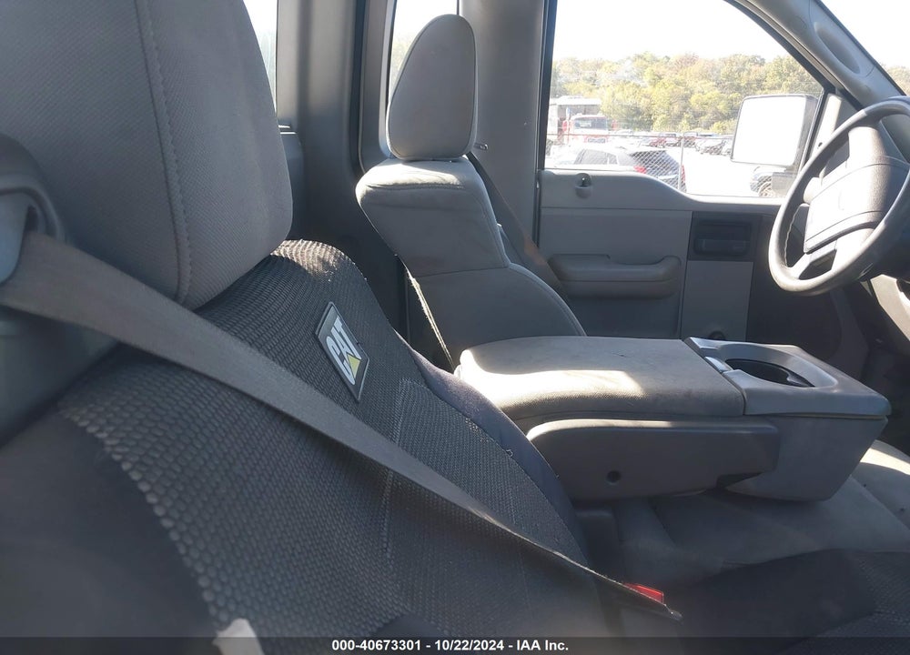 2004 FORD F-150 STX/XL/XLT VIN: 1FTRF12W94NC66140