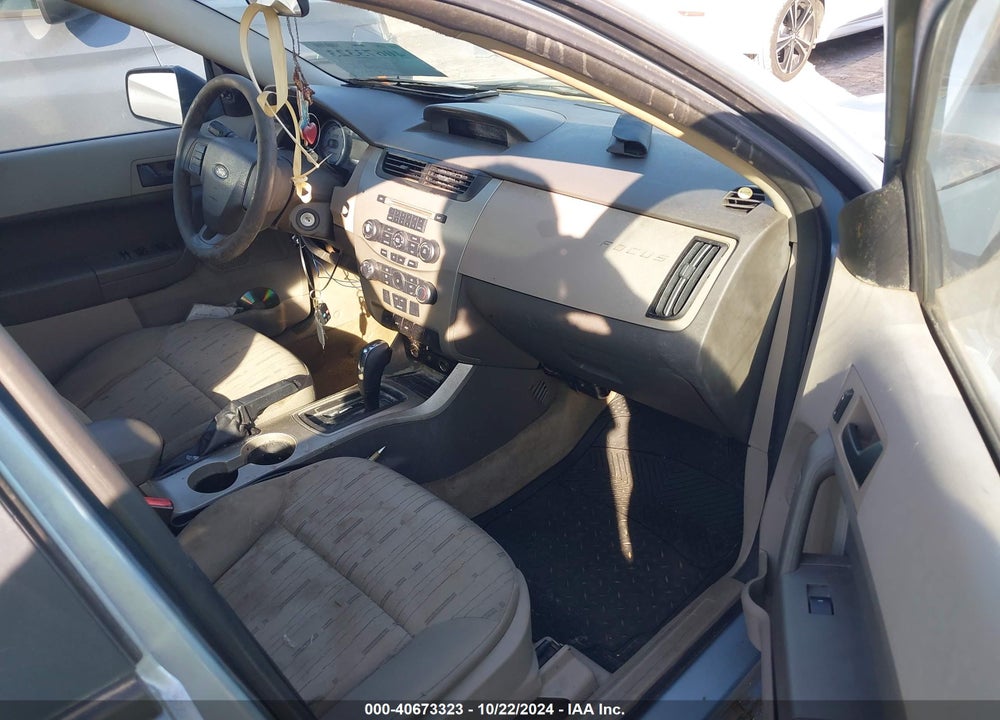 2009 FORD FOCUS SE VIN: 1FAHP35NX9W205958