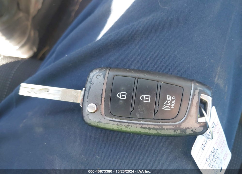 2021 HYUNDAI VENUE SE VIN: KMHRB8A33MU076203
