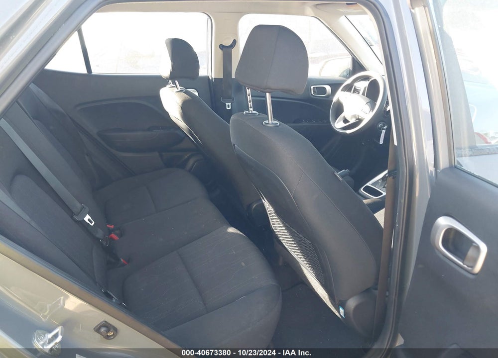 2021 HYUNDAI VENUE SE VIN: KMHRB8A33MU076203