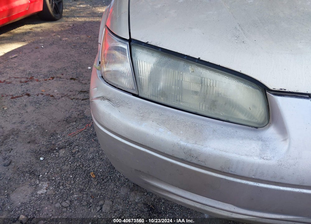 1998 TOYOTA CAMRY LE VIN: JT2BG22K1W0245082