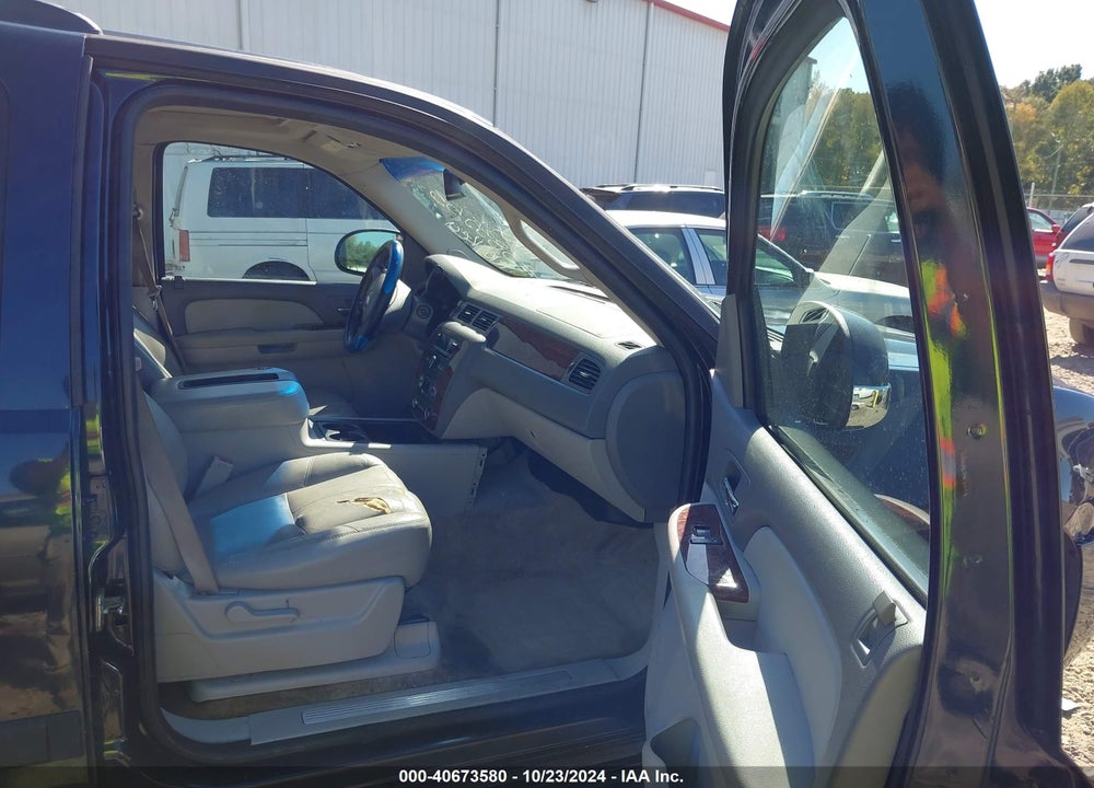 2007 CHEVROLET TAHOE LT VIN: 1GNFK13007J383553