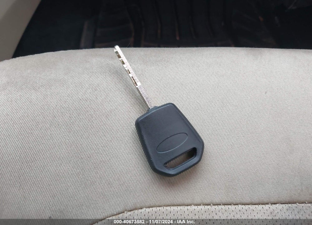 2013 FORD FUSION SE VIN: 3FA6P0HR4DR135292