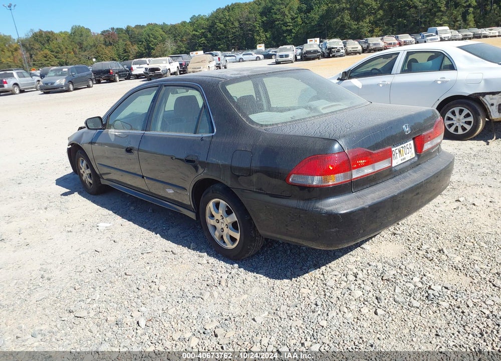 2001 HONDA ACCORD 2.3 EX VIN: JHMCG66851C002219