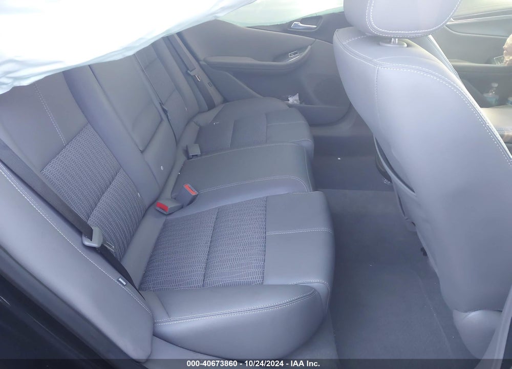 2017 CHEVROLET IMPALA 1LT VIN: 1G1105S35HU160185