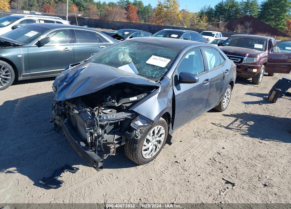 2018 TOYOTA COROLLA LE VIN: 2T1BURHE6JC055013