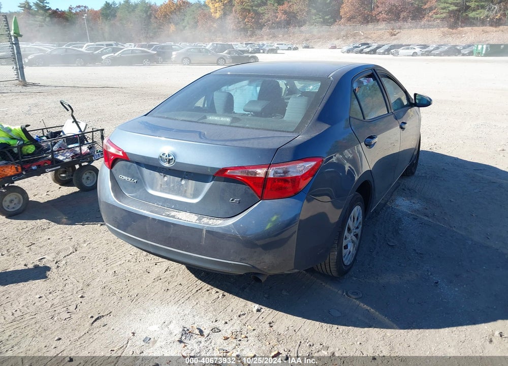 2018 TOYOTA COROLLA LE VIN: 2T1BURHE6JC055013