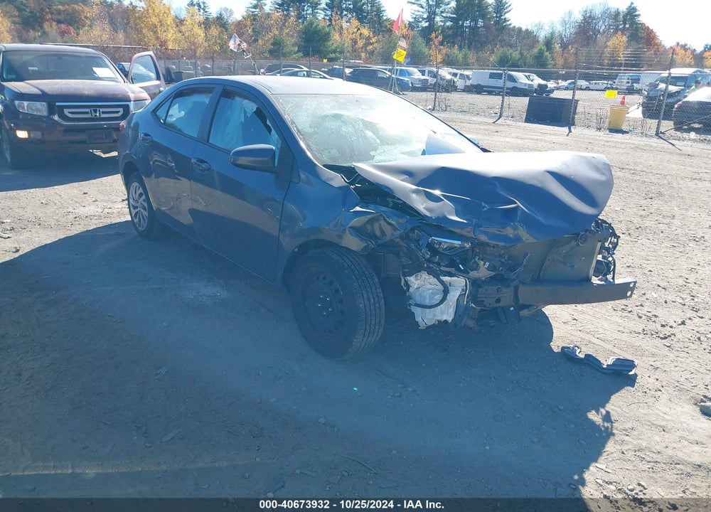 2018 TOYOTA COROLLA LE VIN: 2T1BURHE6JC055013