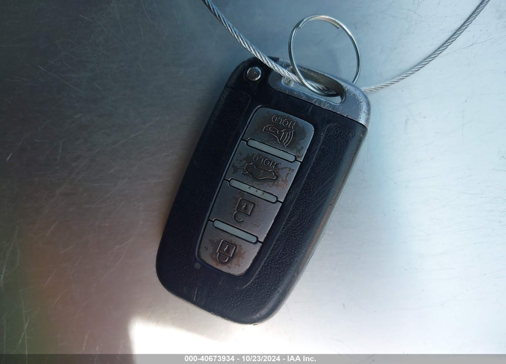 2012 HYUNDAI AZERA VIN: KMHFG4JG4CA183812