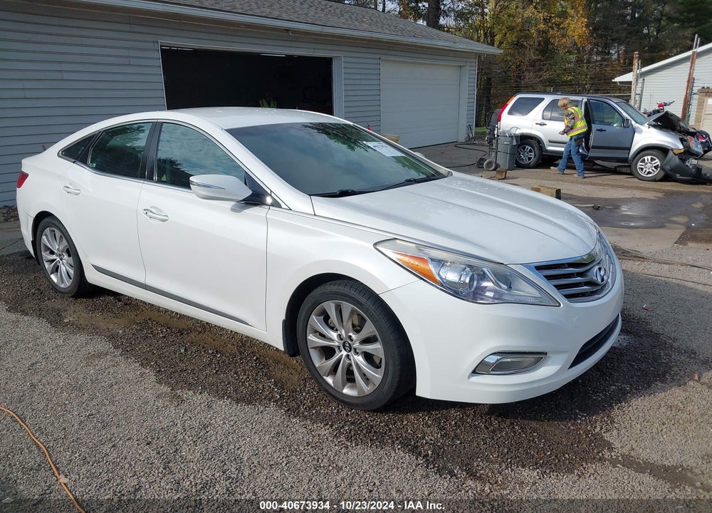 2012 HYUNDAI AZERA VIN: KMHFG4JG4CA183812