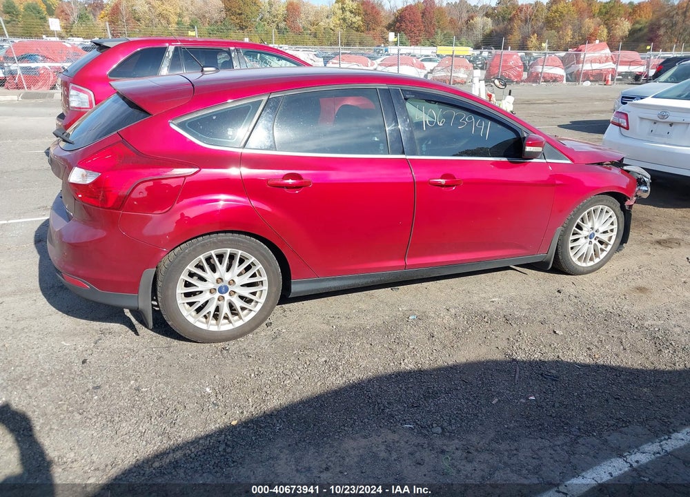2014 FORD FOCUS TITANIUM VIN: 1FADP3N2XEL178387