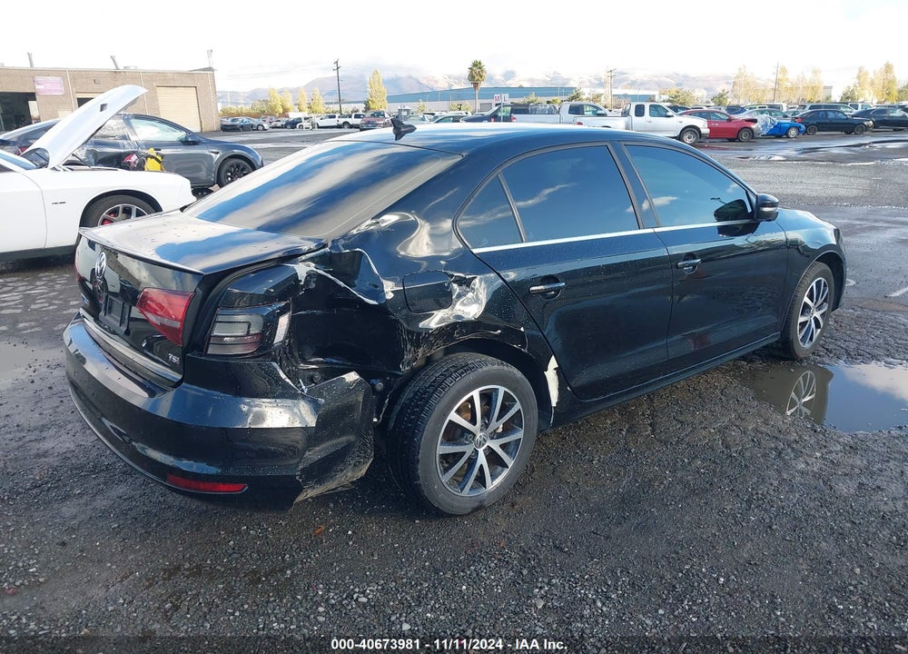 2017 VOLKSWAGEN JETTA 1.4T SE VIN: 3VWDB7AJ2HM349405