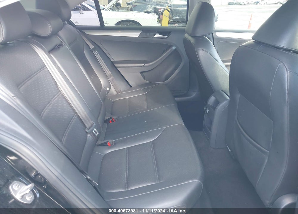 2017 VOLKSWAGEN JETTA 1.4T SE VIN: 3VWDB7AJ2HM349405