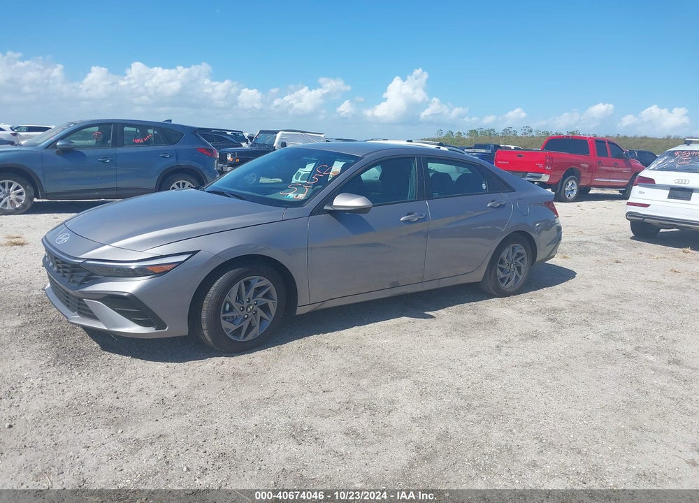 2024 HYUNDAI ELANTRA SEL VIN: KMHLM4DG0RU845545