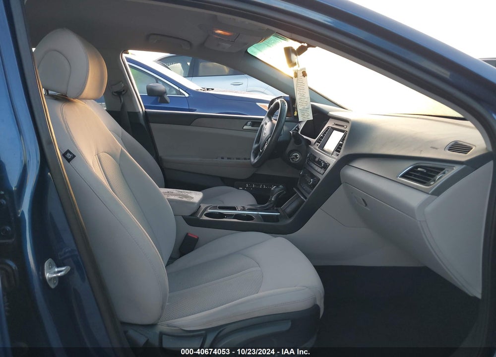 2016 HYUNDAI SONATA SE VIN: 5NPE24AF3GH321358