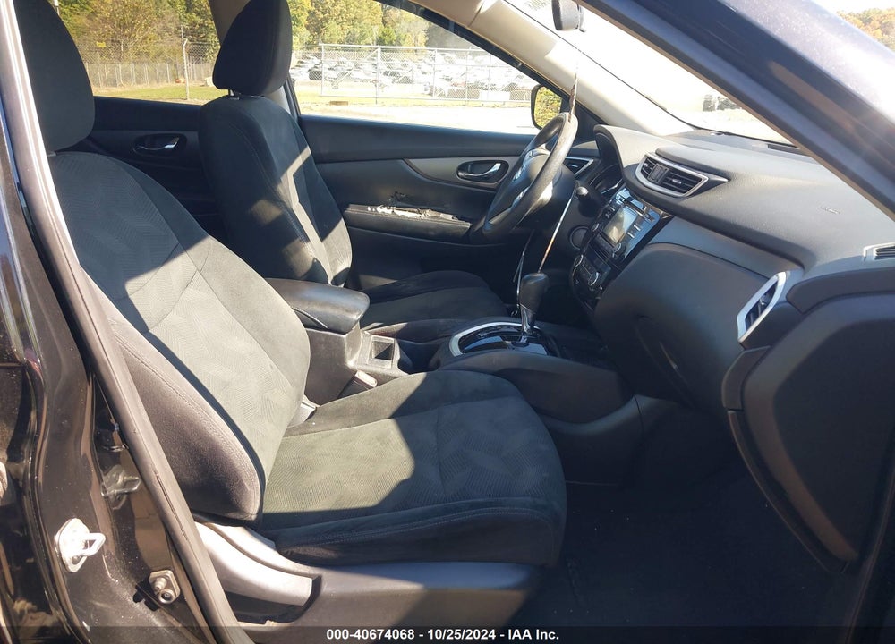 2016 NISSAN ROGUE VIN: 5N1AT2MT1GC735540