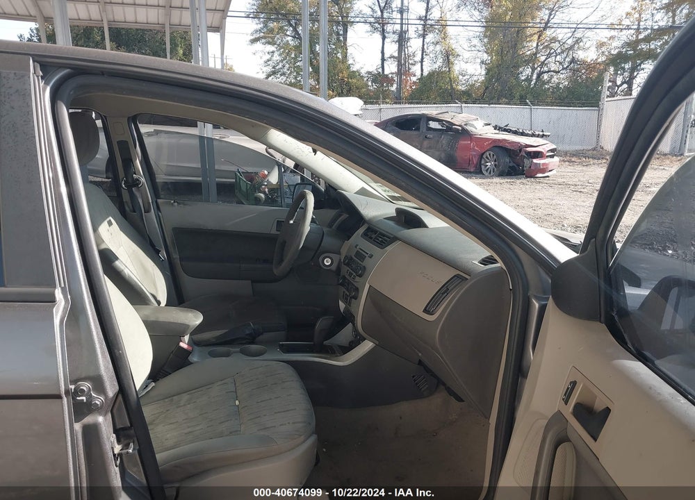 2010 FORD FOCUS SE VIN: 1FAHP3FNXAW293400