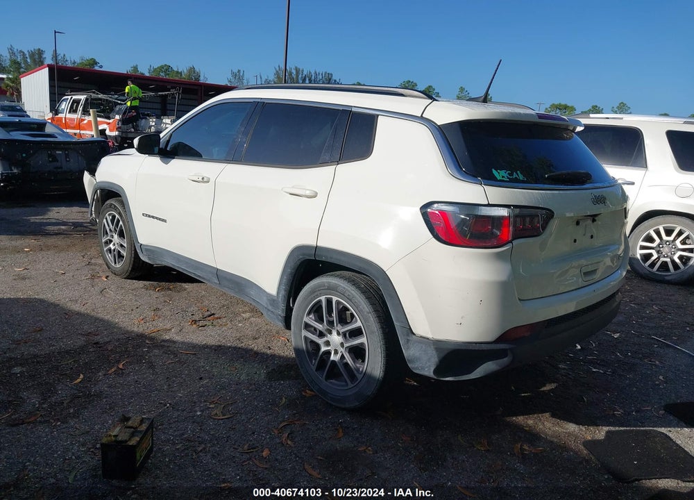 2019 JEEP COMPASS SUN AND WHEEL FWD VIN: 3C4NJCBB0KT692382