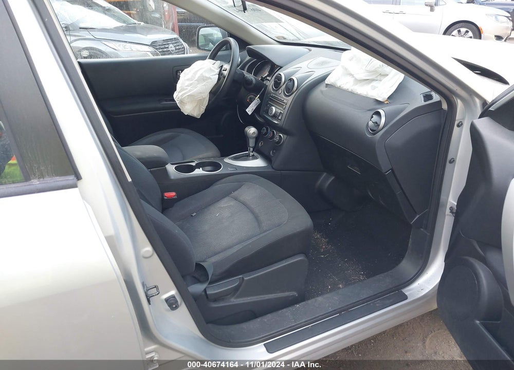 2013 NISSAN ROGUE S VIN: JN8AS5MV9DW656660