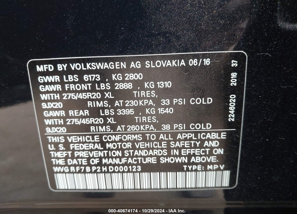 2017 VOLKSWAGEN TOUAREG V6 WOLFSBURG EDITION VIN: WVGRF7BP2HD000123