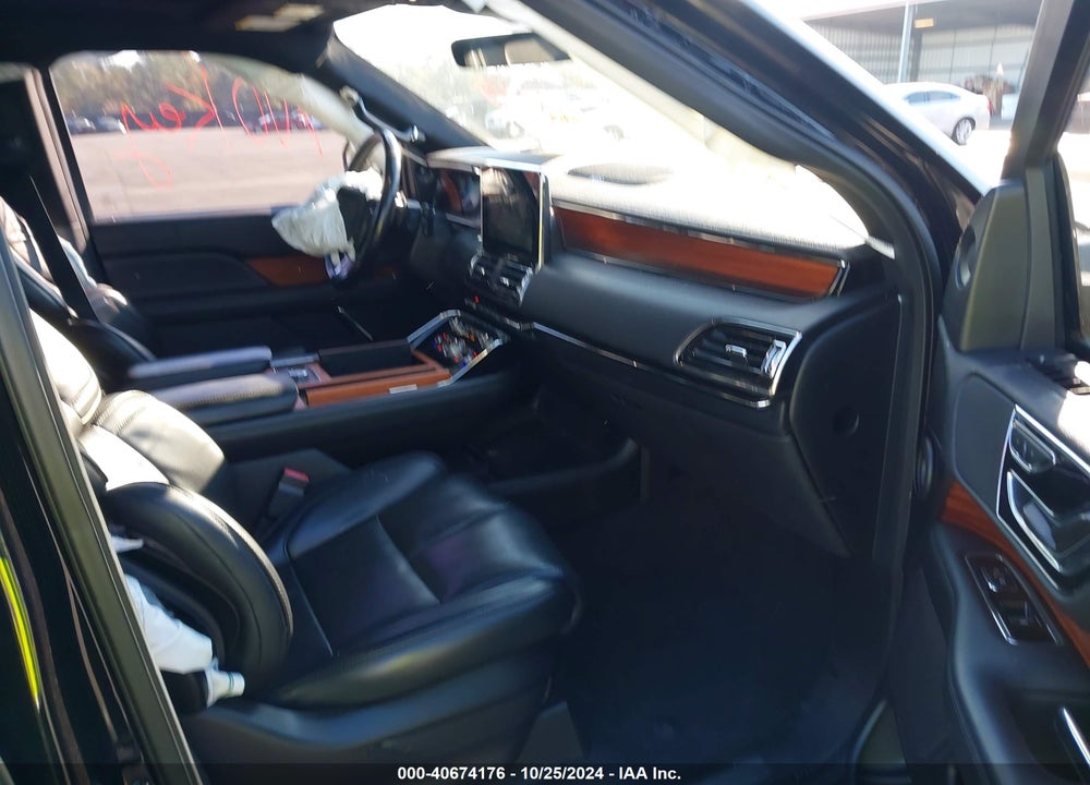 2019 LINCOLN NAVIGATOR L SELECT VIN: 5LMJJ3HT4KEL12497