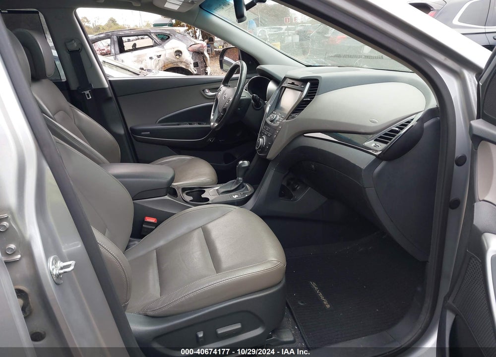 2016 HYUNDAI SANTA FE LIMITED VIN: KM8SRDHF3GU152853