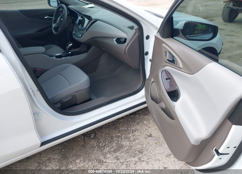 2024 CHEVROLET MALIBU FWD LS VIN: 1G1ZB5ST4RF252519
