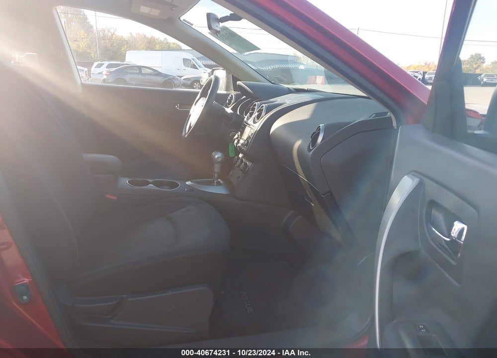 2015 NISSAN ROGUE SELECT S VIN: JN8AS5MV7FW262318