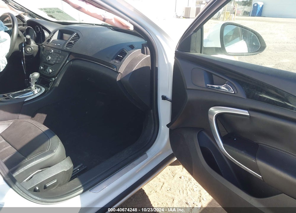 2011 BUICK REGAL VIN: W04GS5EC6B1008815