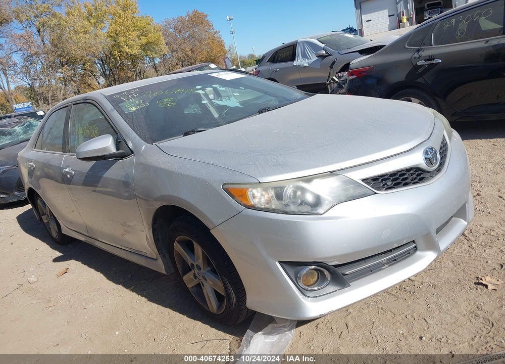 2014 TOYOTA CAMRY SE VIN: 4T1BF1FK2EU326254