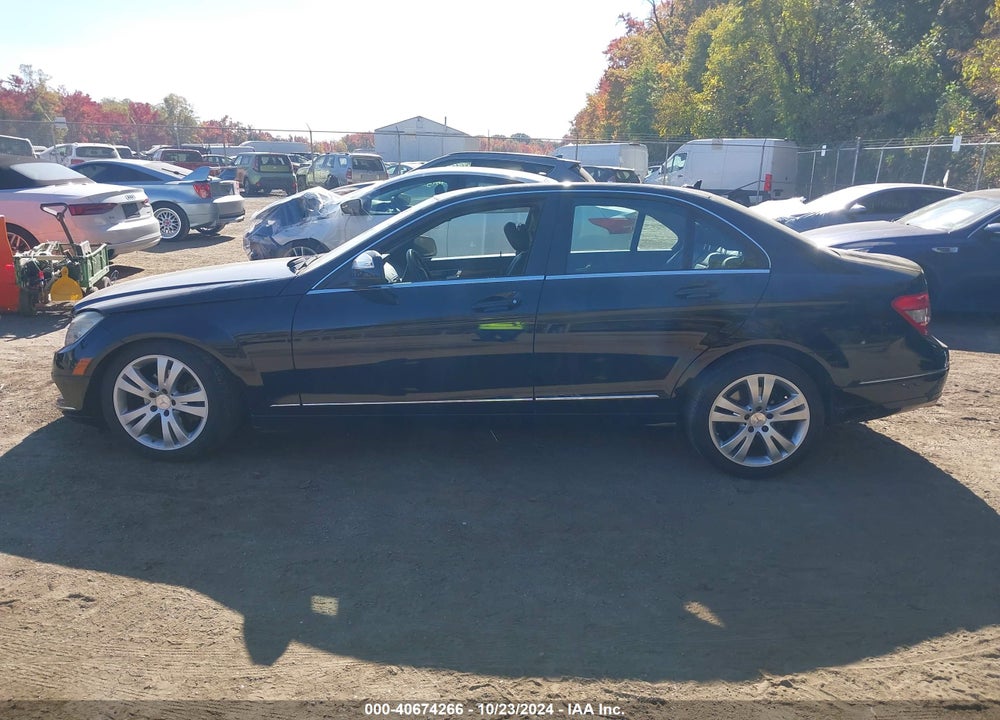 2009 MERCEDES-BENZ C 300 LUXURY/SPORT VIN: WDDGF54X69R049655