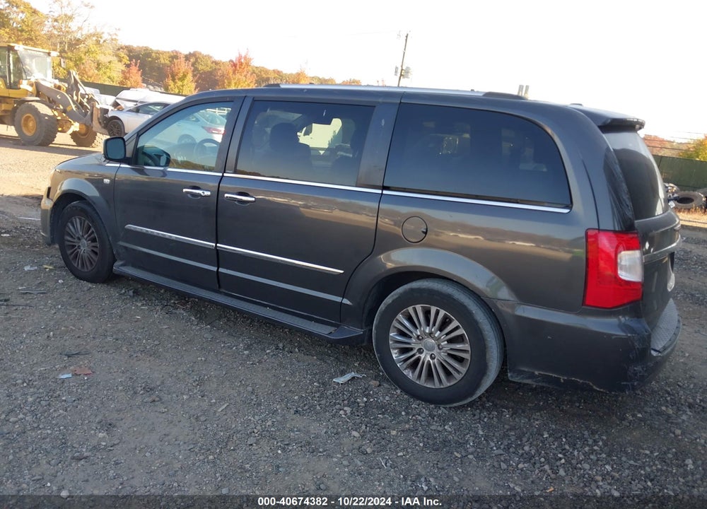 2014 CHRYSLER TOWN & COUNTRY TOURING-L 30TH ANNIVERSARY VIN: 2C4RC1CGXER275174