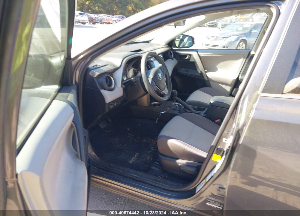 2013 TOYOTA RAV4 XLE VIN: 2T3RFREV7DW028622
