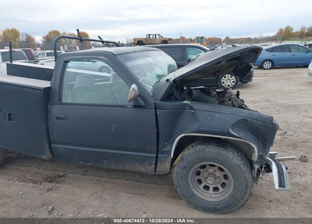 1992 CHEVROLET GMT-400 C1500 VIN: 1GCDC14Z8NE168843