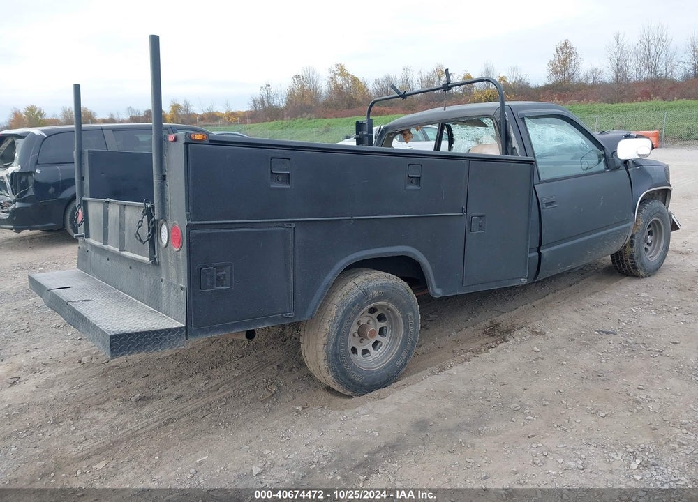 1992 CHEVROLET GMT-400 C1500 VIN: 1GCDC14Z8NE168843